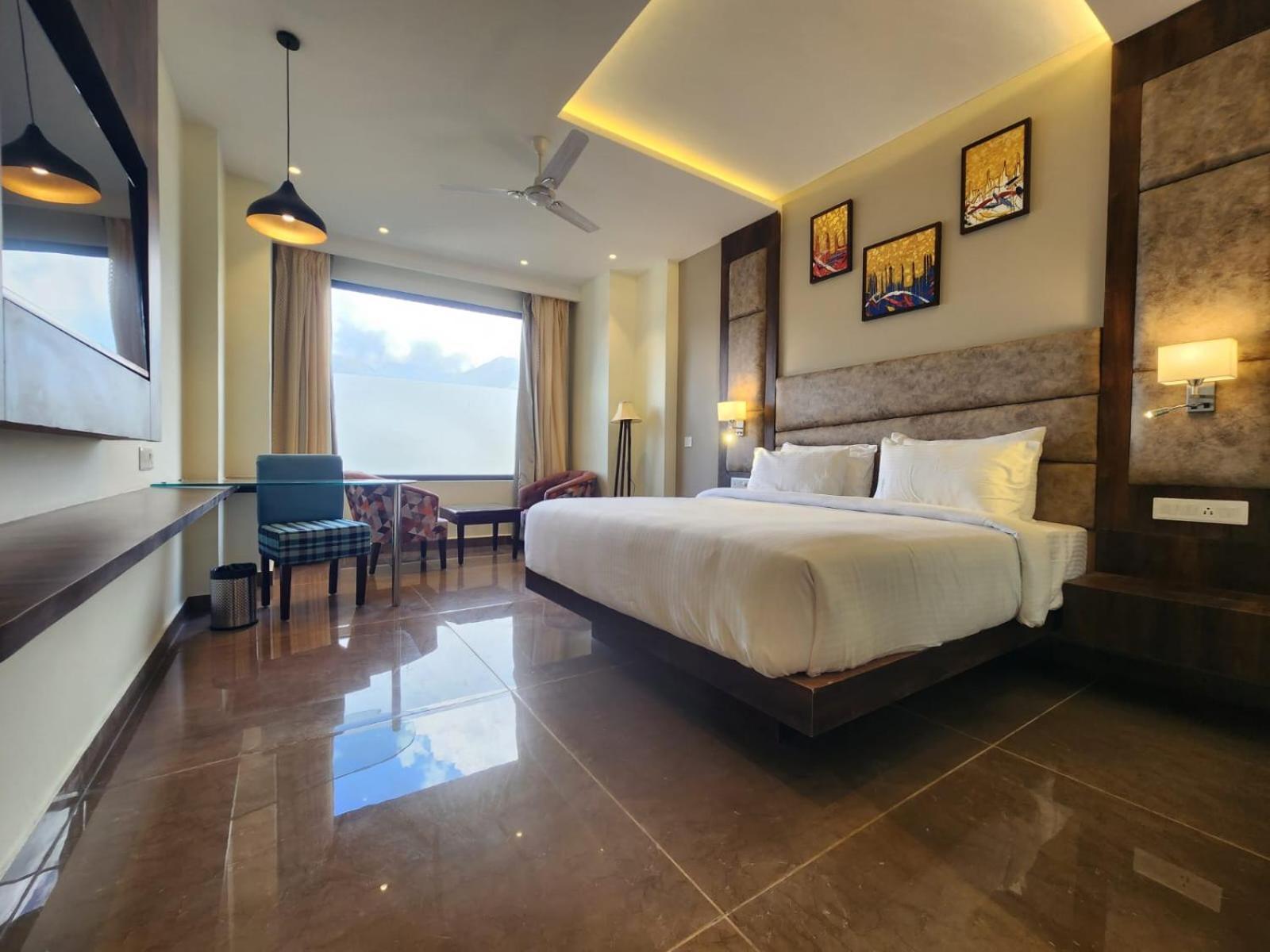 Aachman River And Valley View Resort Dharamshala - A Riverside Resort With Balcony View エクステリア 写真