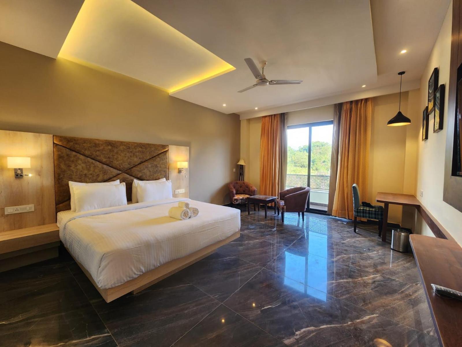 Aachman River And Valley View Resort Dharamshala - A Riverside Resort With Balcony View エクステリア 写真